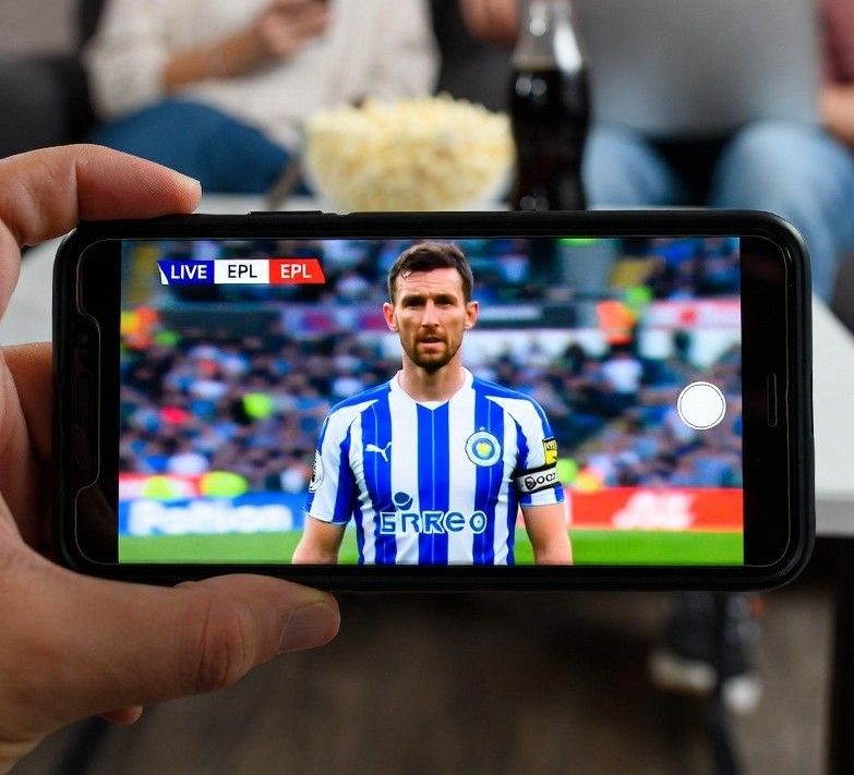 streaming a live EPL match